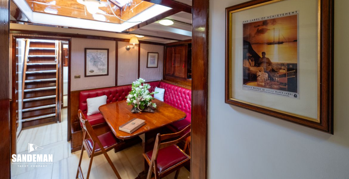 Forward passage view aft [Photo: Francesco Rastrelli/ Blue Passion]