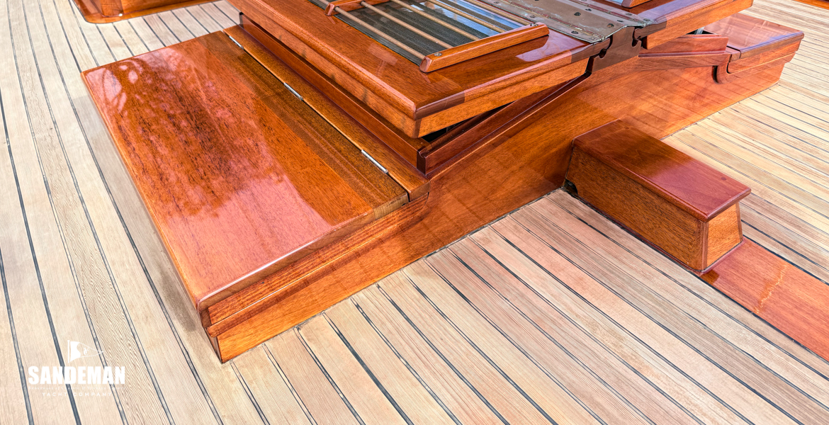 Saloon skylight view aft