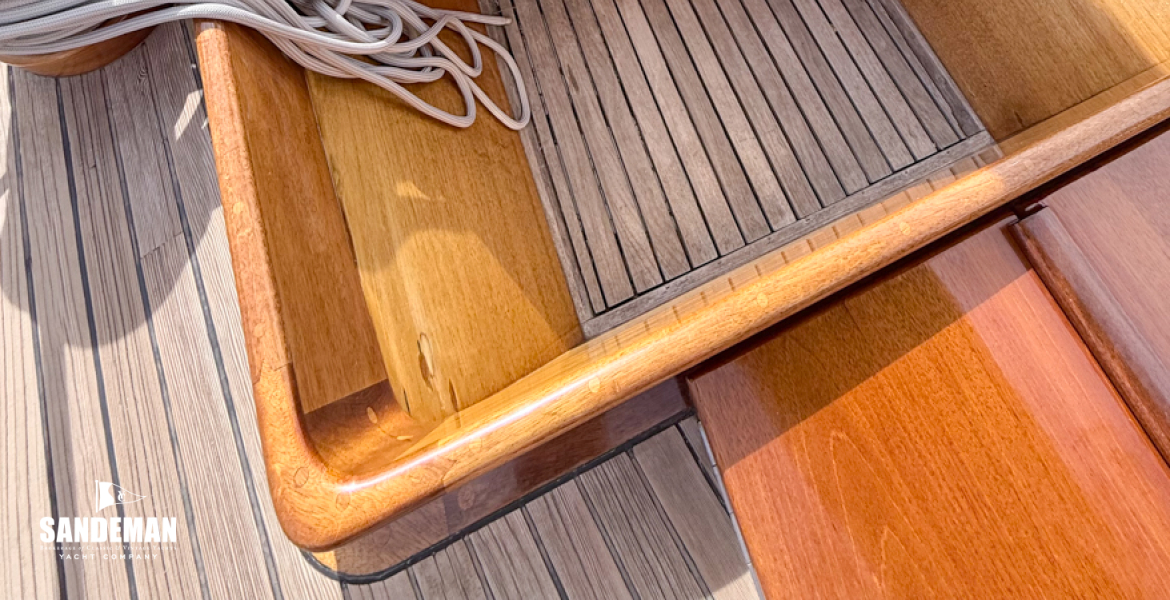 Cockpit view forward