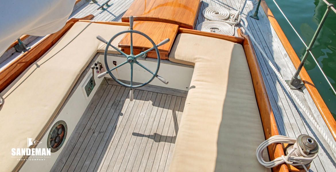 Cockpit view aft
