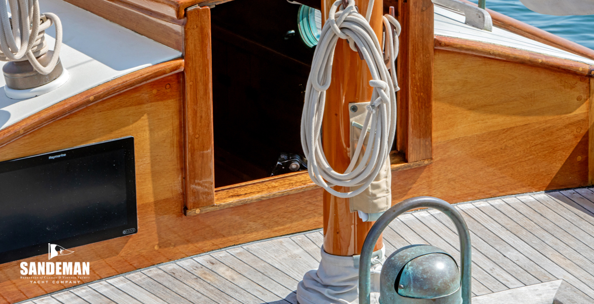 Bridge deck and companionway