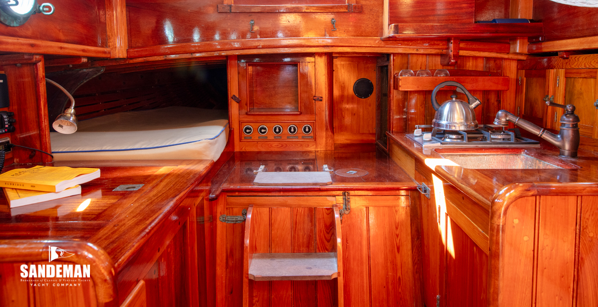 Aft accommodation
