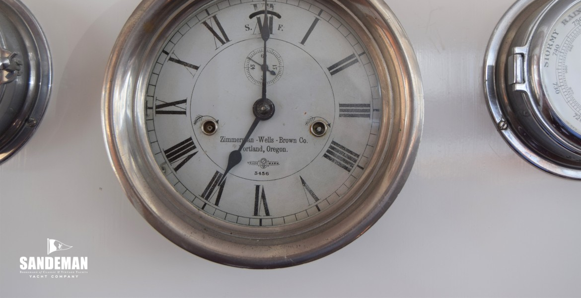 Ship's clock