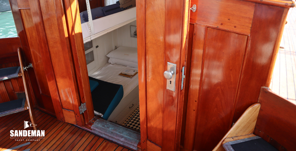 To aft cabin