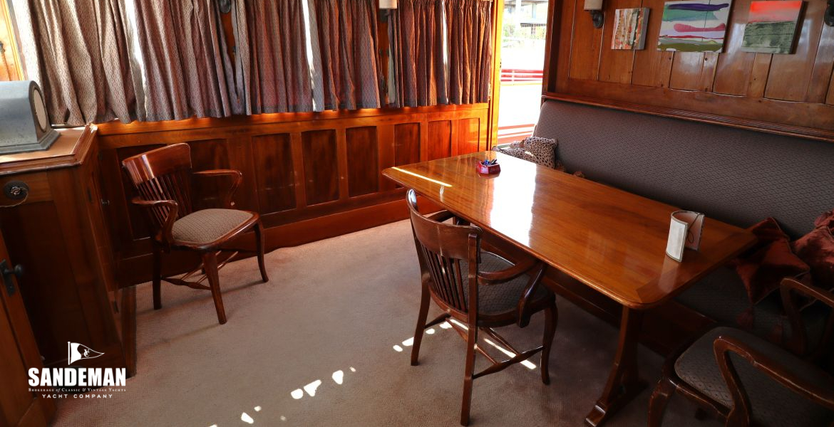 Forward saloon/ cabin view aft to starboard