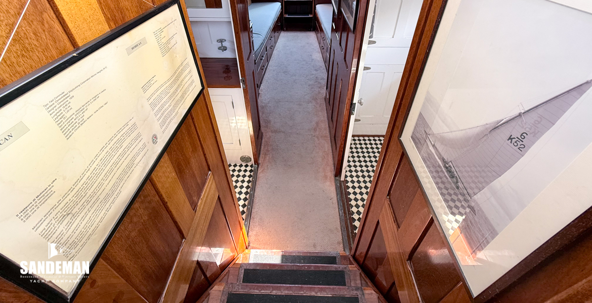 Passage forward