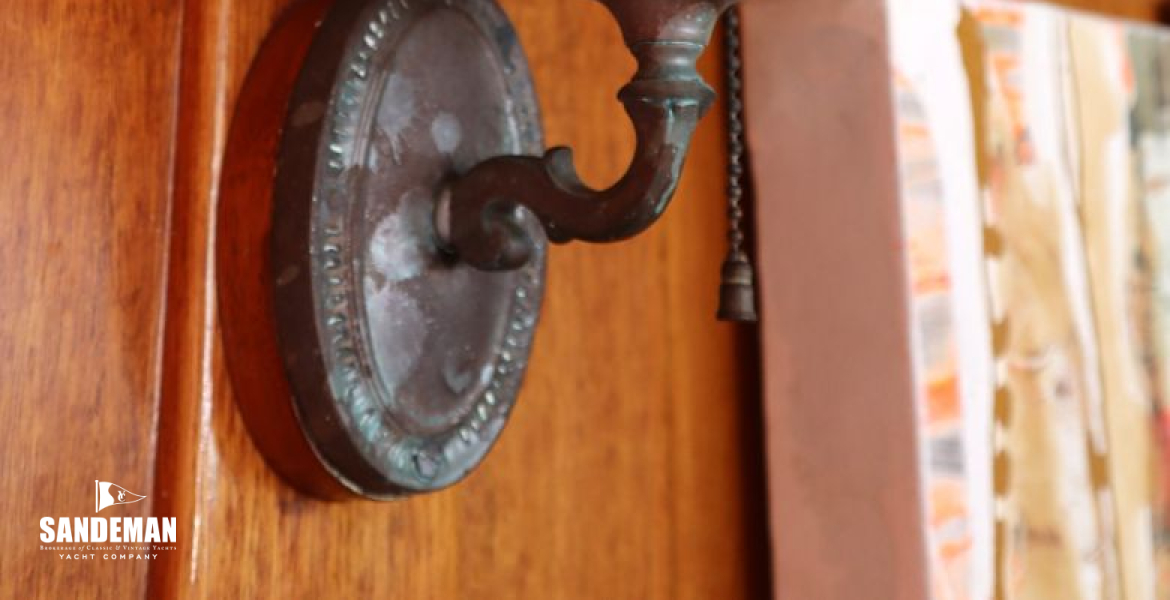 Deck saloon details