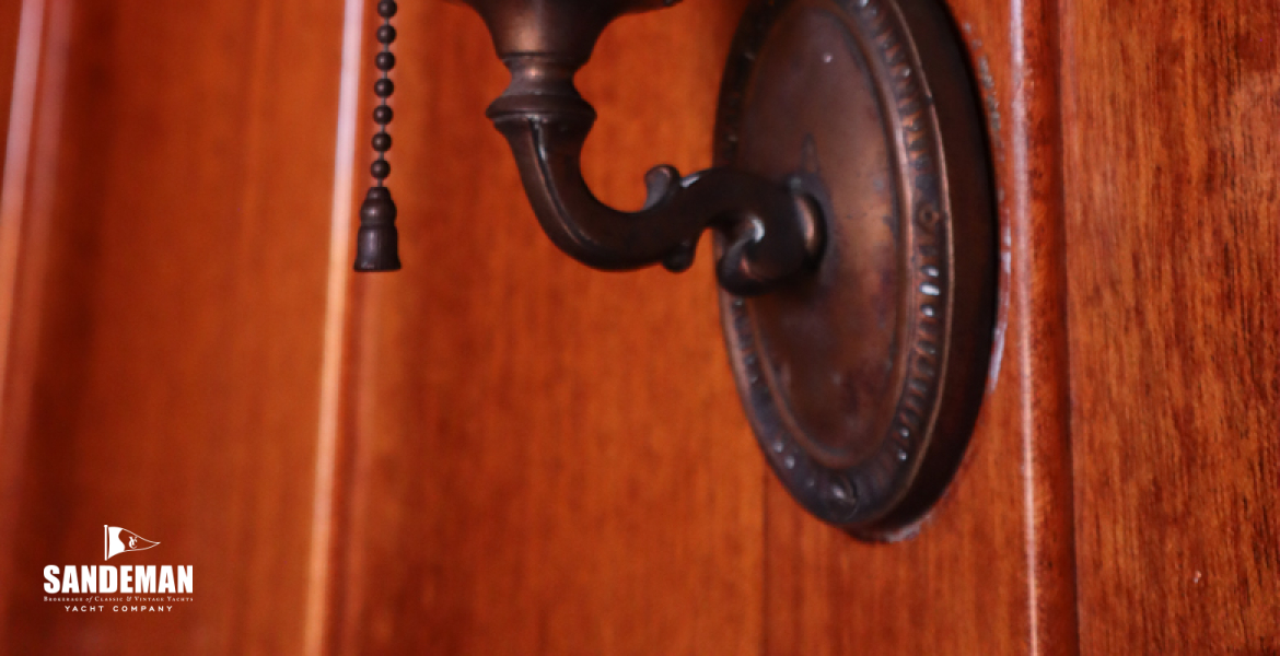 Forward saloon details