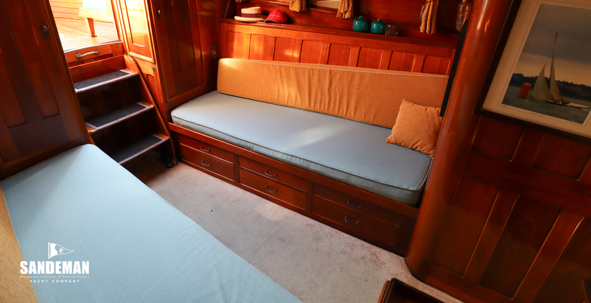 Forward cabin/ saloon view forward
