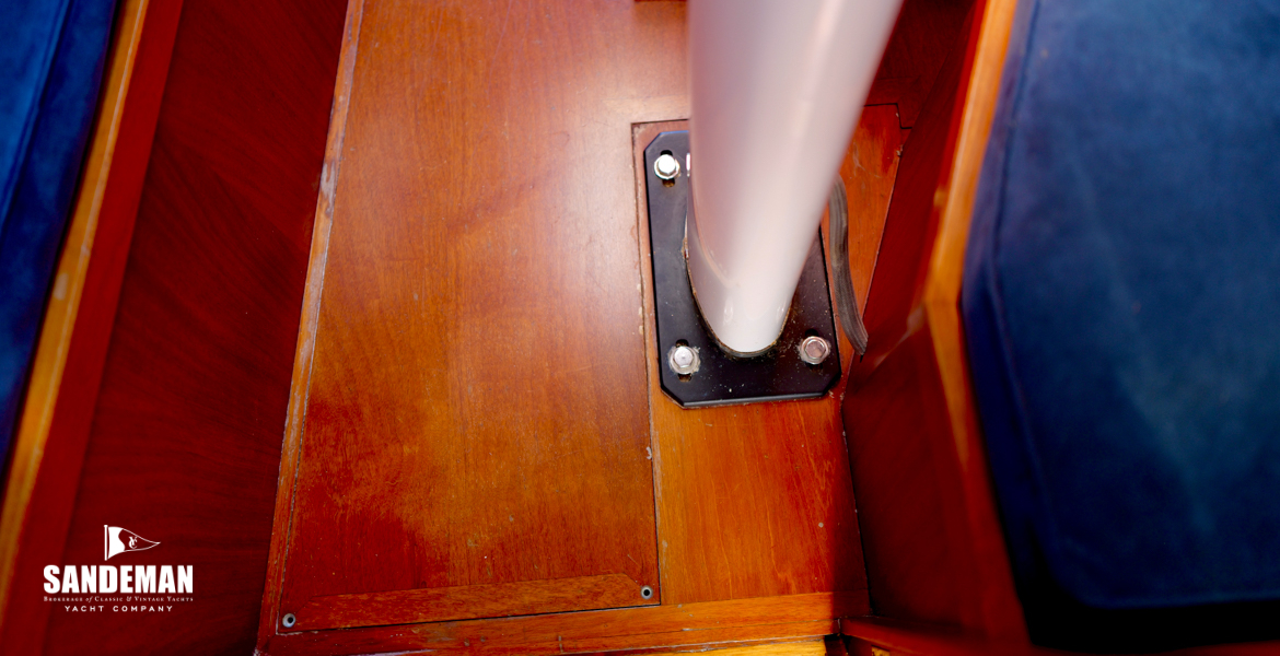 Mast step view aft
