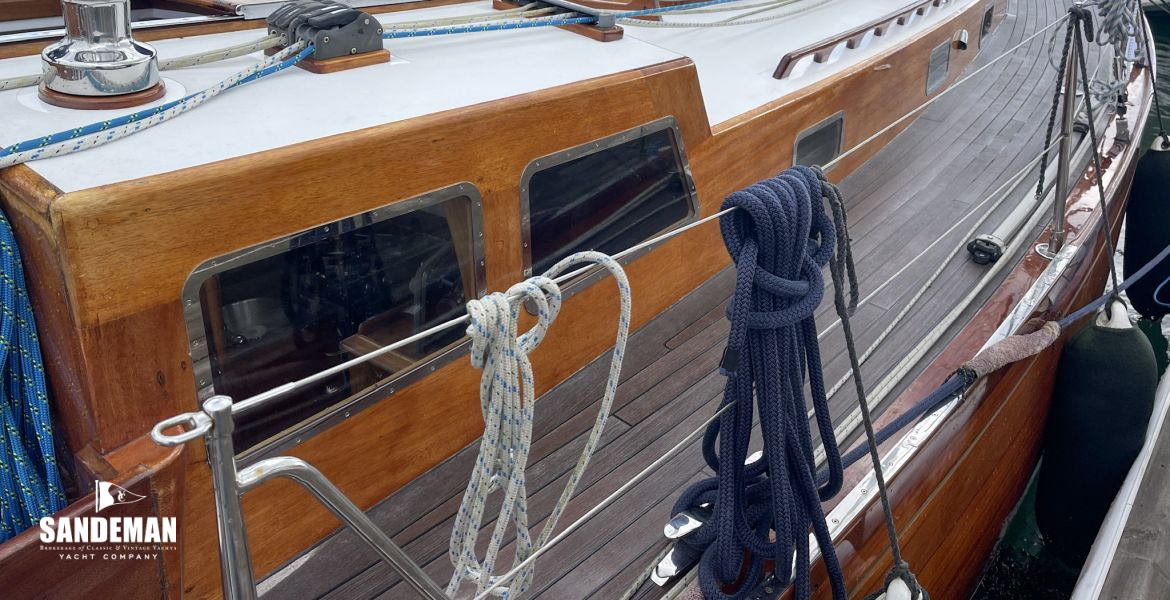 Starboard side deck view forward