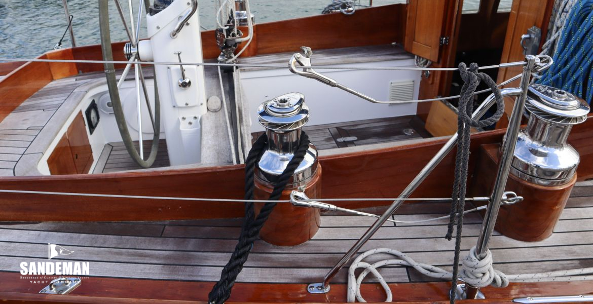 Cockpit view from port