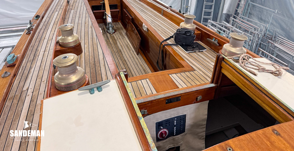 View aft over cockpit and companionway