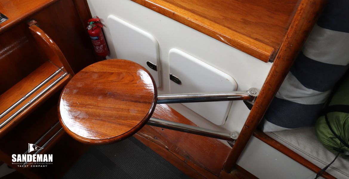 Navigator seat