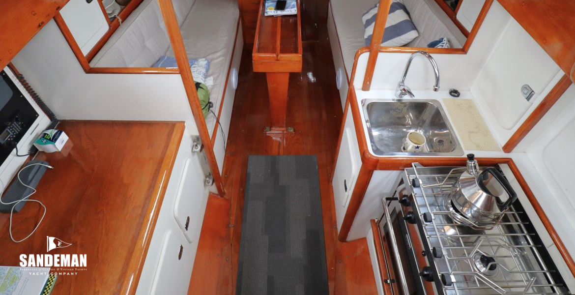 Accommodation overview from companionway