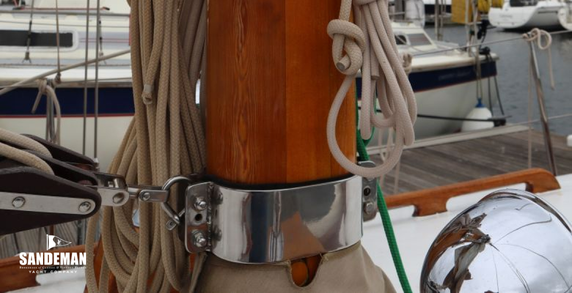 Mast details