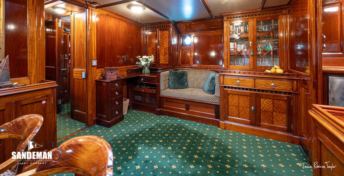 Saloon view to port [Photo: James Robinson Taylor]