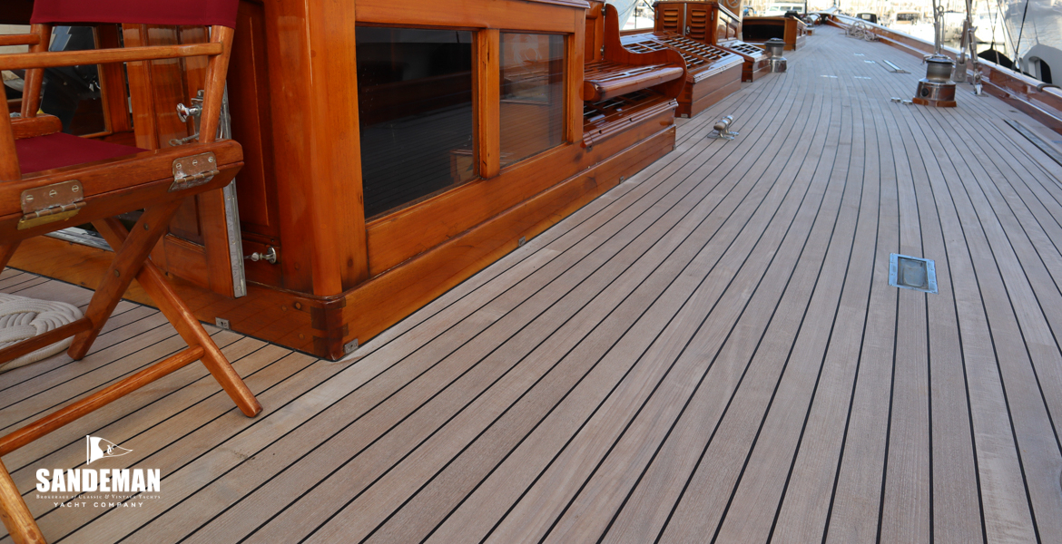 Starboard side deck view forward