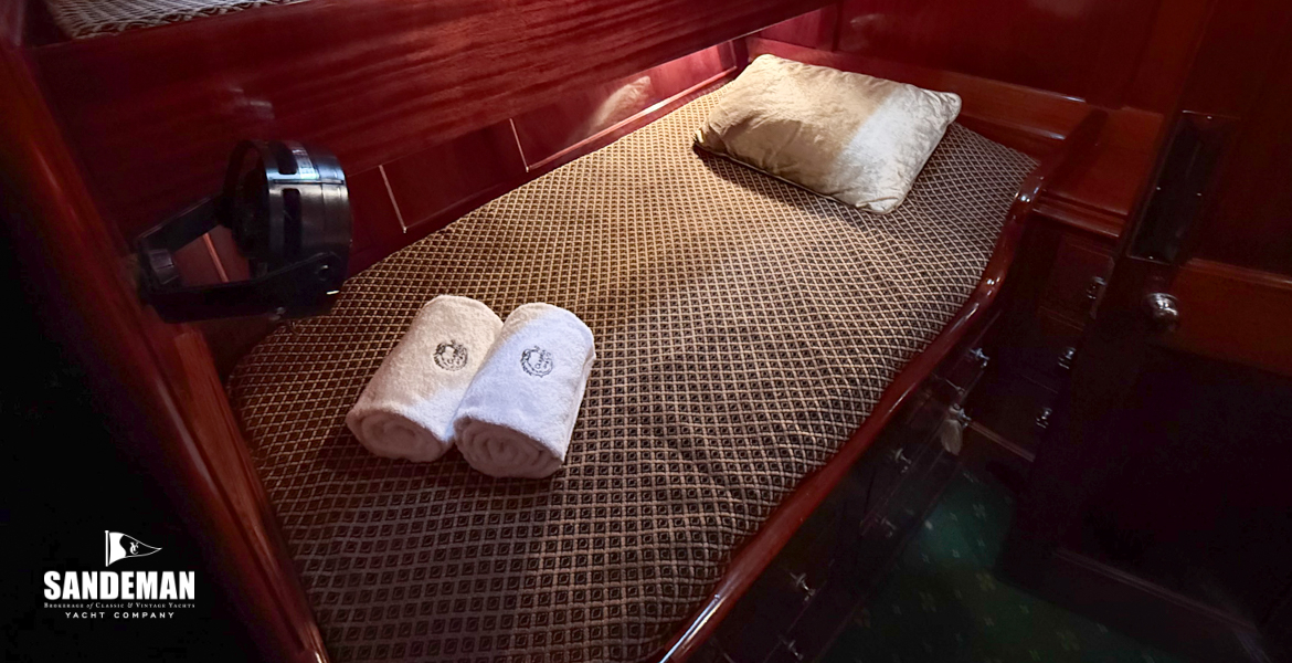 Guest twin bunk cabin to port, view forward