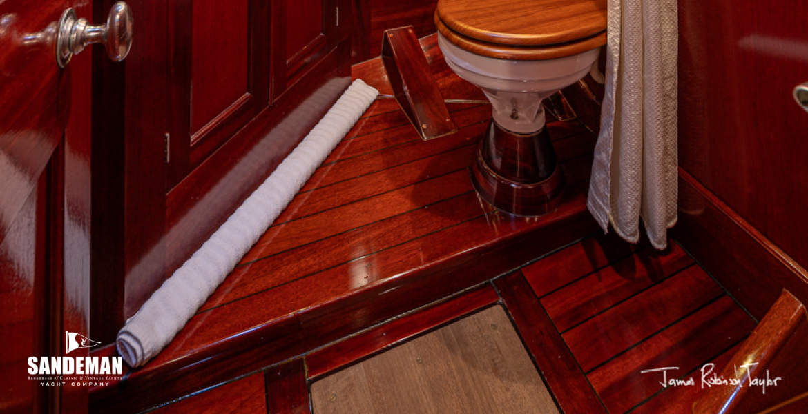 Owner cabin en-suite