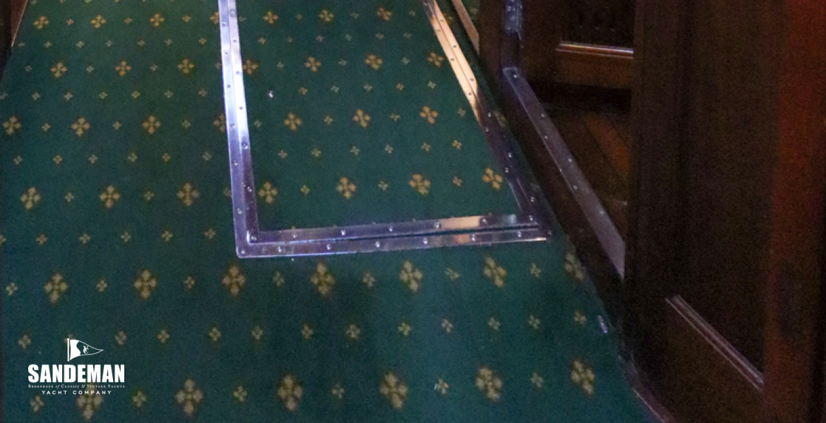 Aft accommodation passage view forward