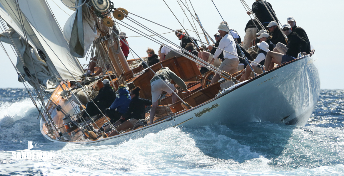 Port quarter [Photo: Nigel Sharp]