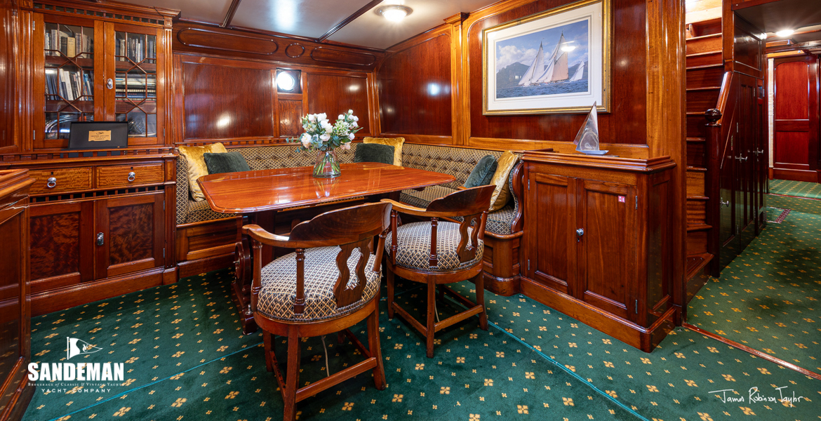Saloon view to starboard aft [Photo: James Robinson Taylor]
