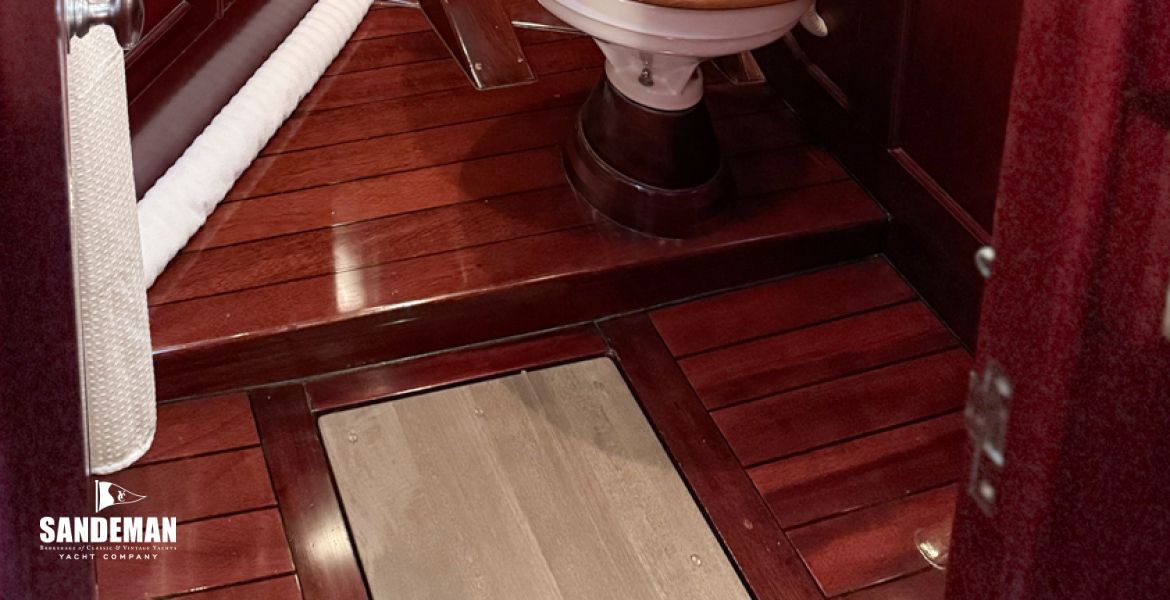 Owner cabin en-suite