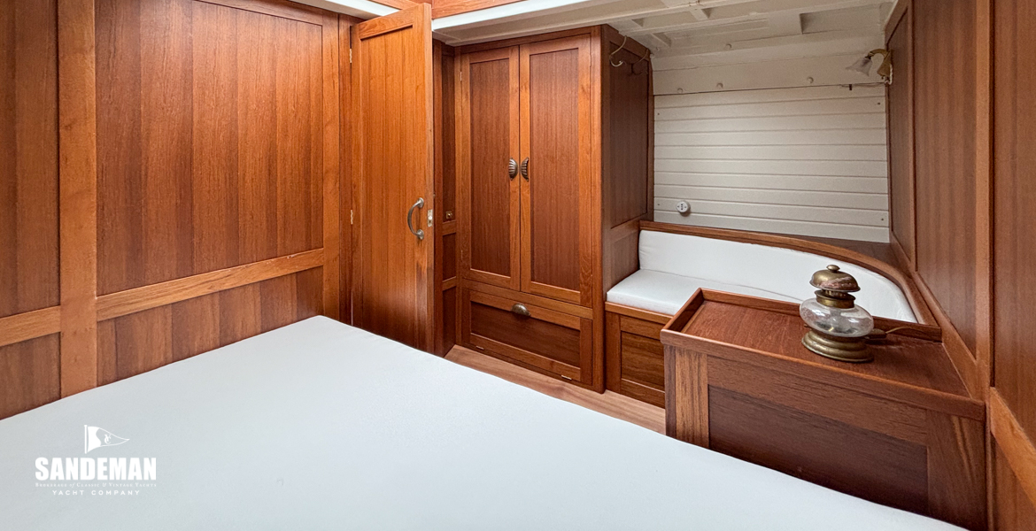 Owner cabin view to starboard forward