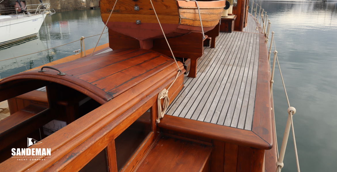 Saloon companionway view forward