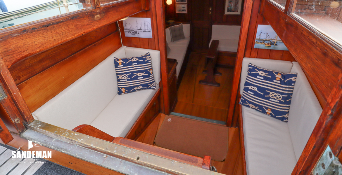 companionway/ doghouse