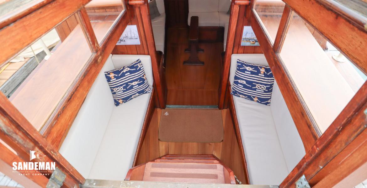 companionway/ doghouse