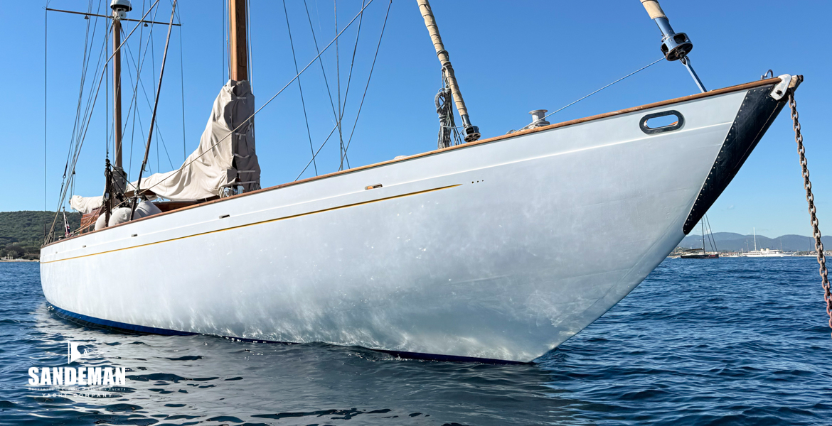 Starboard bow