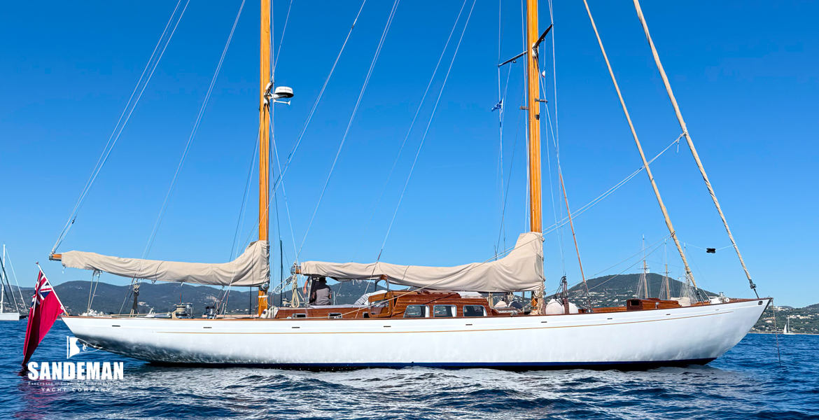 Abeam at anchor