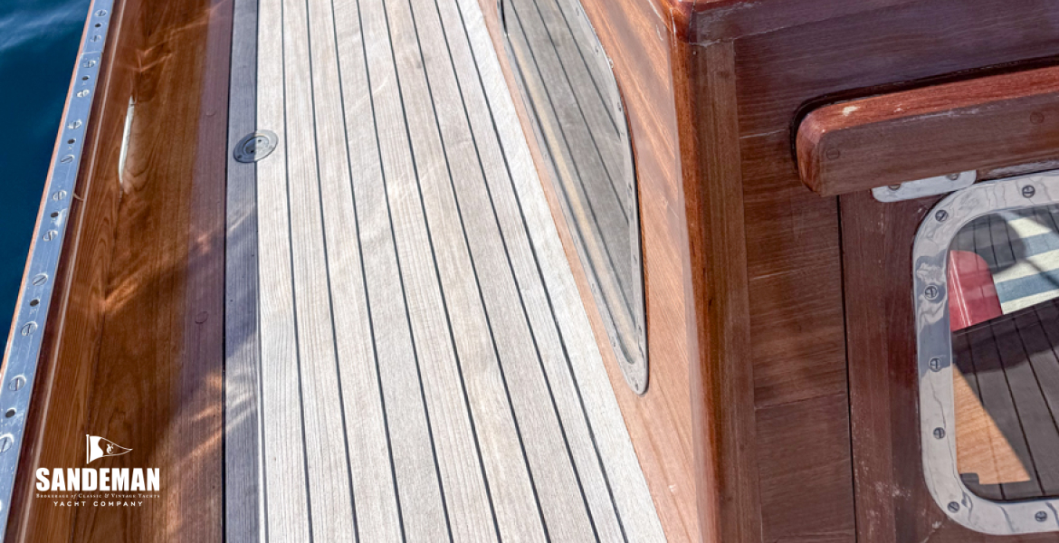 Deckhouse view aft