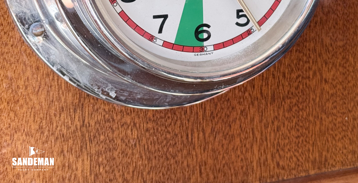 Ship's clock