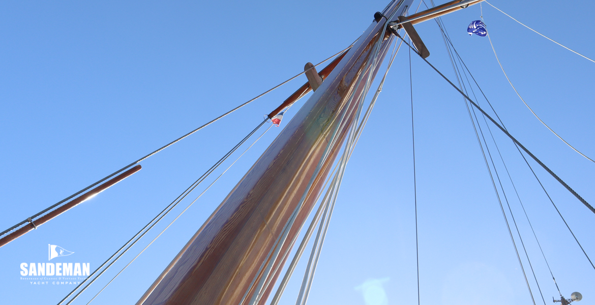 Mast from forward