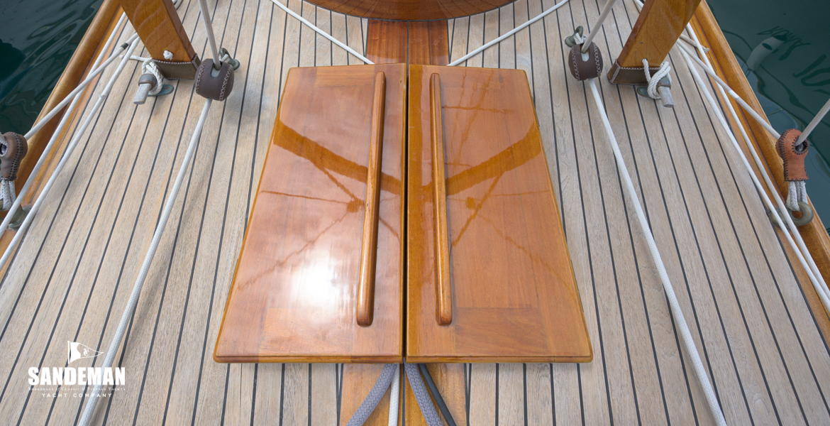 View forward over aft deck [Photo: James Robinson Taylor]