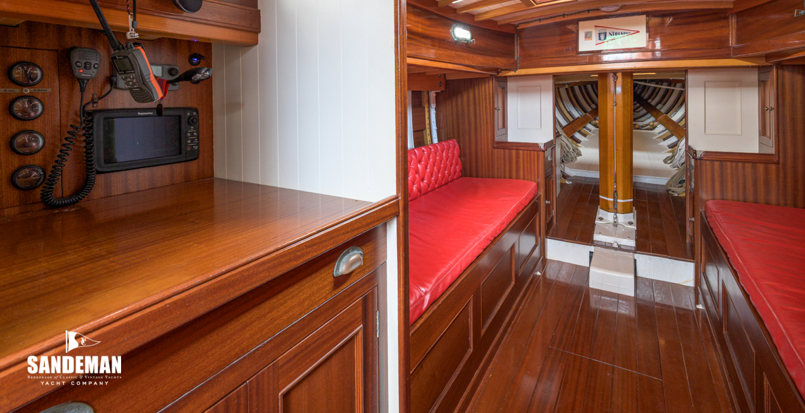 Navigation area to port - view forward [Photo: James Robinson Taylor]