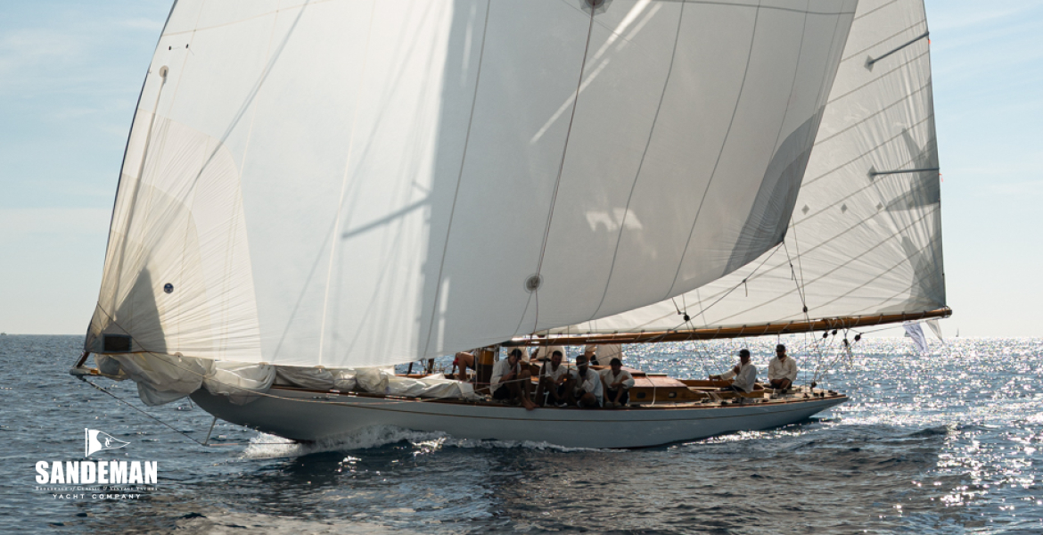 yacht