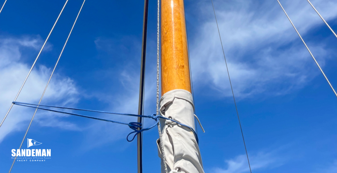 Mast from forward