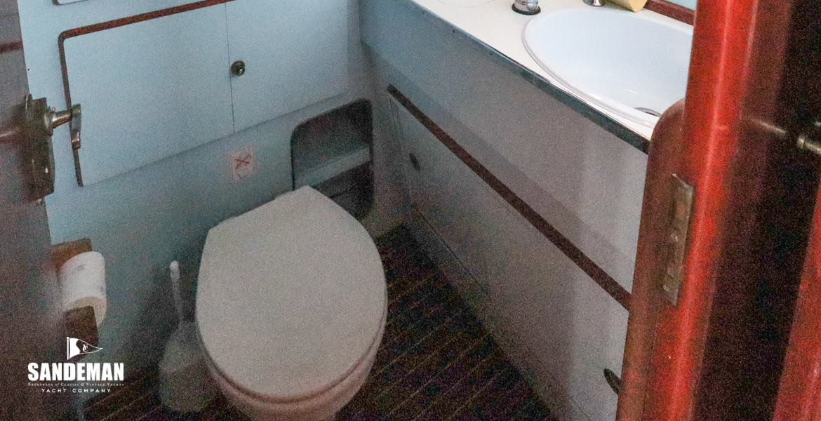 WC Compartment to port