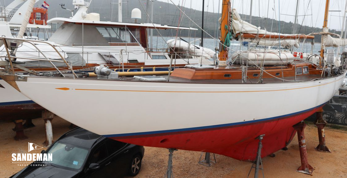 yacht