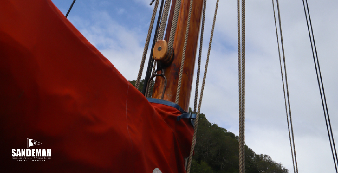 Mast view forward