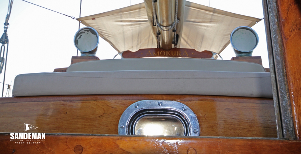 14Awning.jpg
