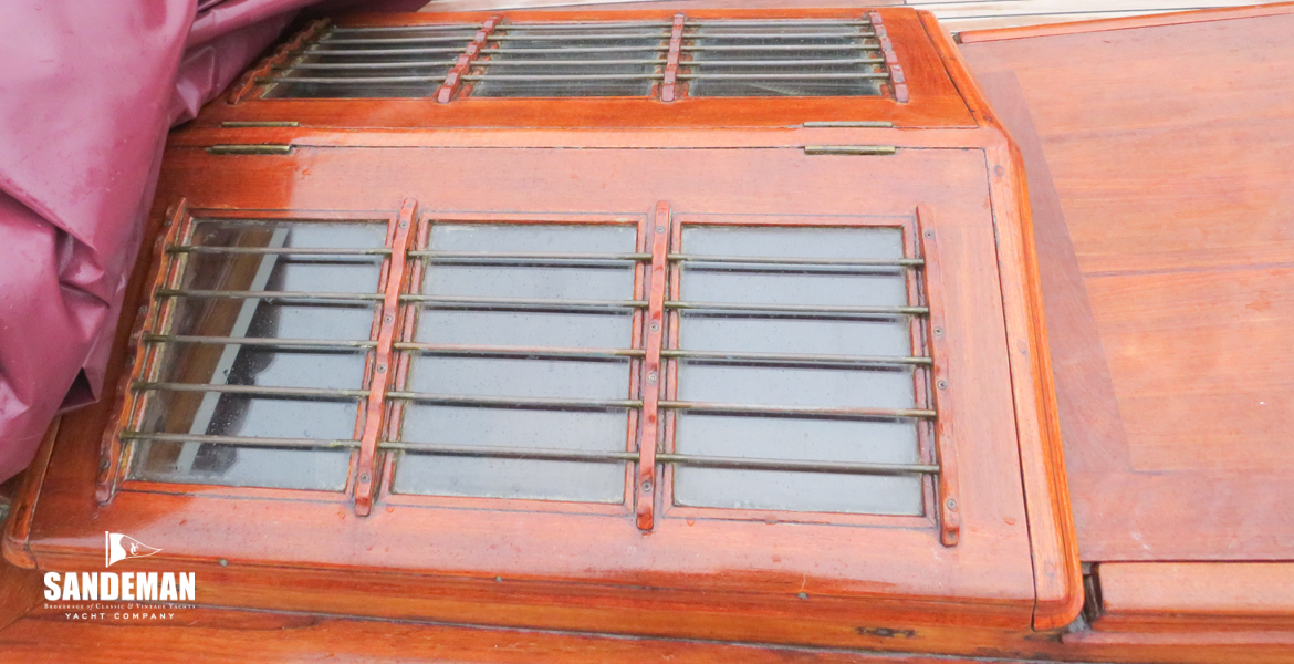 Saloon skylight