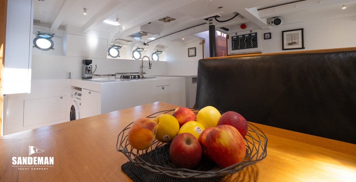 Galley-dinette view aft to starboard