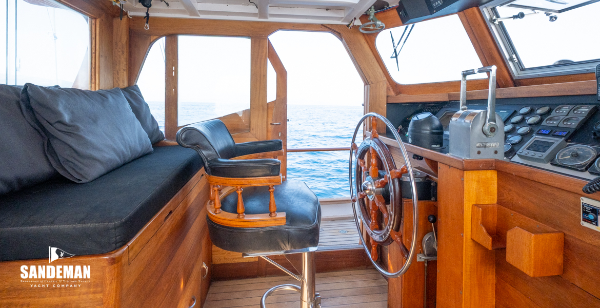 Wheelhouse view to port