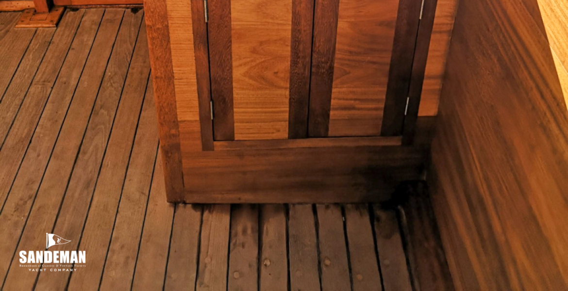 Wheelhouse starboard forward chart table