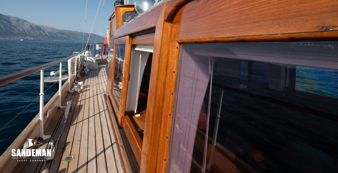 Starboard side deck view aft